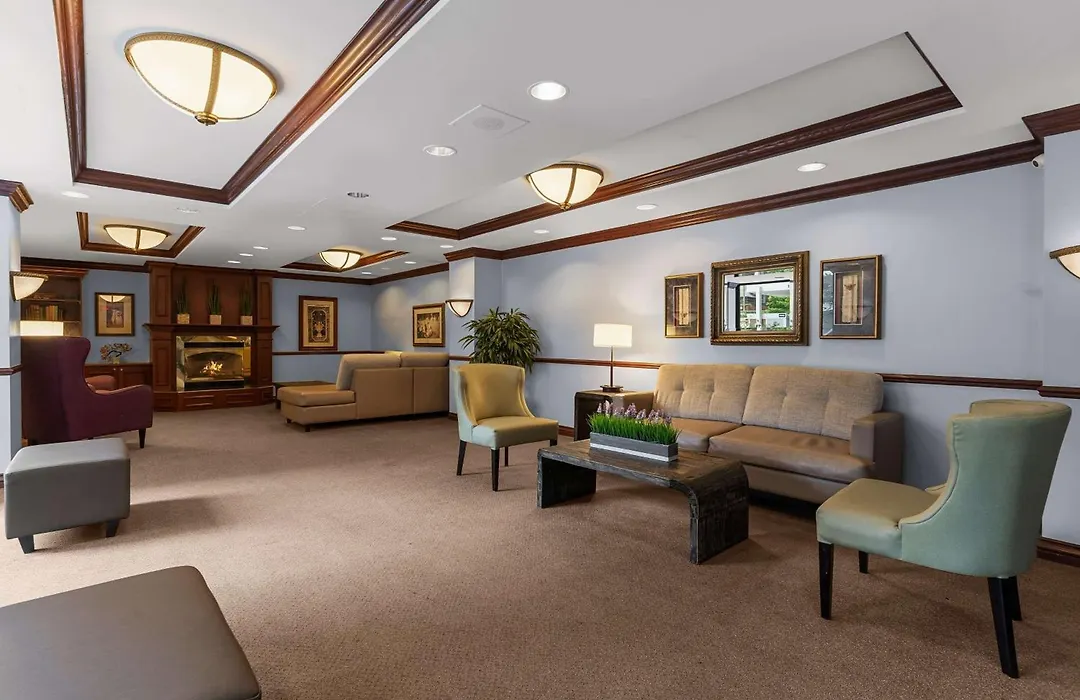 Best Western Ville-Marie Montreal Hotel & Suites-1
